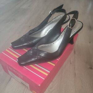 BCBGirls Black Slingback Kitten Heels Size 6